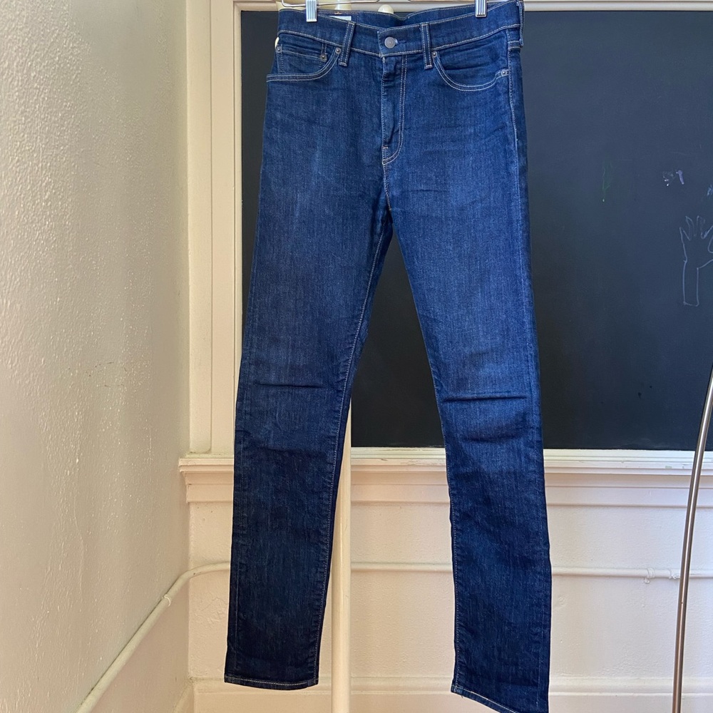 Levi’s Premium 510 dark wash 31x34 mens jeans